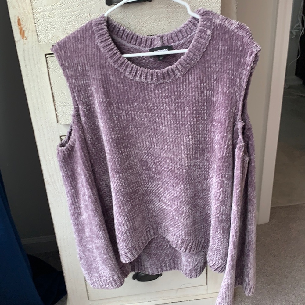 Women’s cut out sweater